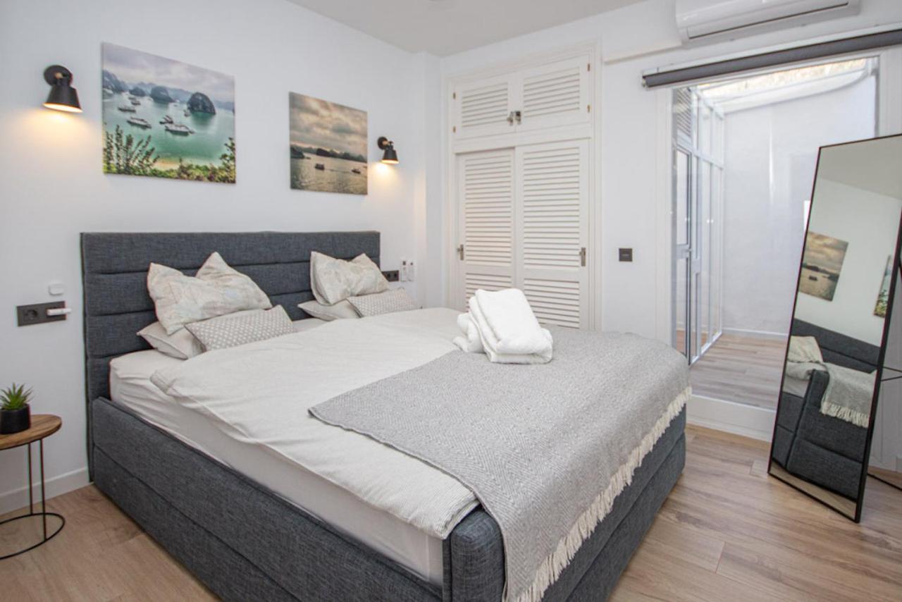 Wonderful 2 Bed Apartment With Stunning Sea Views Sitio de Calahonda Luaran gambar